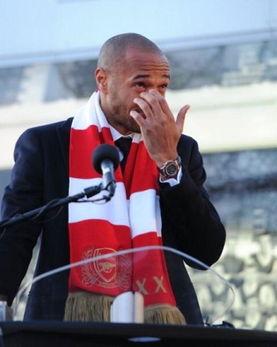 亨利退役背景音乐,激昂旋律奏响英雄告别曲